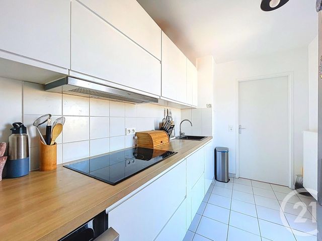 Afficher la photo en grand Appartement F3 à vendre - 3 pièces - 65.22 m2 - FRESNES - 94 - ILE-DE-FRANCE - Century 21 Eureka