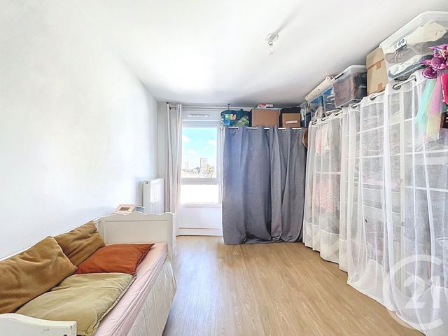 Afficher la photo en grand Appartement F3 à vendre - 3 pièces - 65.22 m2 - FRESNES - 94 - ILE-DE-FRANCE - Century 21 Eureka