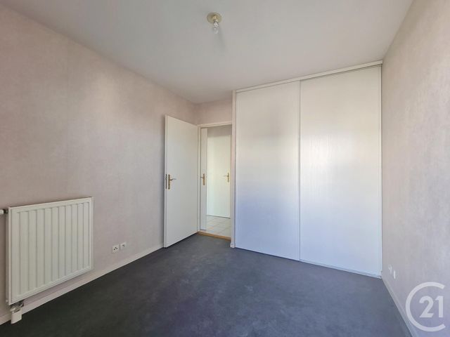 Appartement F3 à vendre - 3 pièces - 47.83 m2 - FRESNES - 94 - ILE-DE-FRANCE - Century 21 Eureka