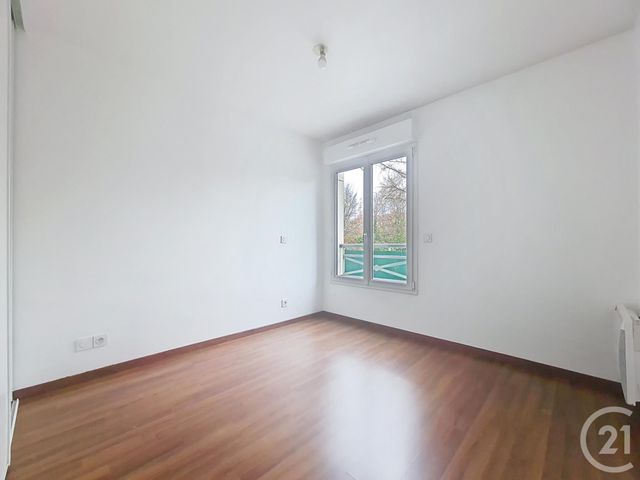 Appartement F2 à vendre - 2 pièces - 37.91 m2 - FRESNES - 94 - ILE-DE-FRANCE - Century 21 Eureka