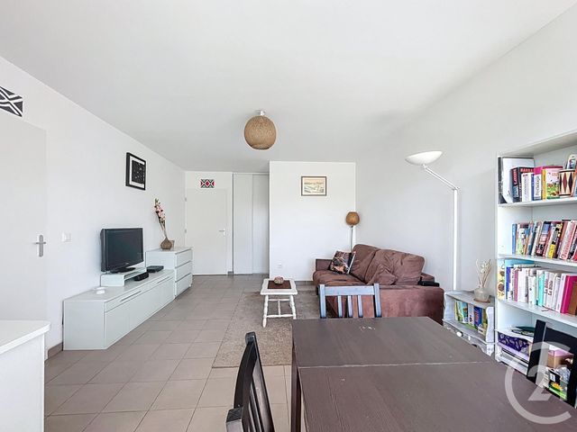 Appartement F4 à vendre - 4 pièces - 79.4 m2 - FRESNES - 94 - ILE-DE-FRANCE - Century 21 Eureka