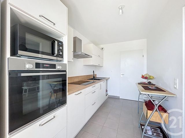 Appartement F4 à vendre - 4 pièces - 79.4 m2 - FRESNES - 94 - ILE-DE-FRANCE - Century 21 Eureka