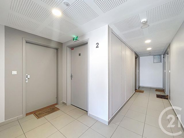 Appartement F4 à vendre - 4 pièces - 79.4 m2 - FRESNES - 94 - ILE-DE-FRANCE - Century 21 Eureka