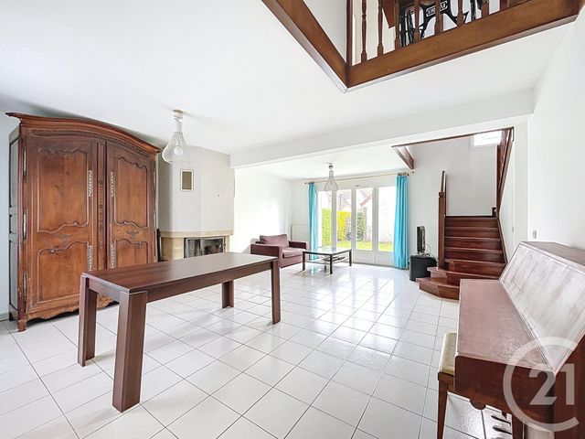 maison à vendre - 6 pièces - 131.0 m2 - RUNGIS - 94 - ILE-DE-FRANCE - Century 21 Eureka