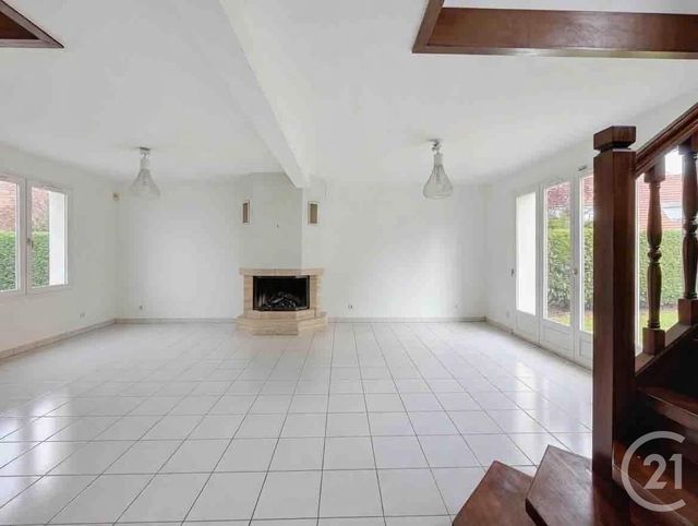 maison à vendre - 6 pièces - 131.0 m2 - RUNGIS - 94 - ILE-DE-FRANCE - Century 21 Eureka