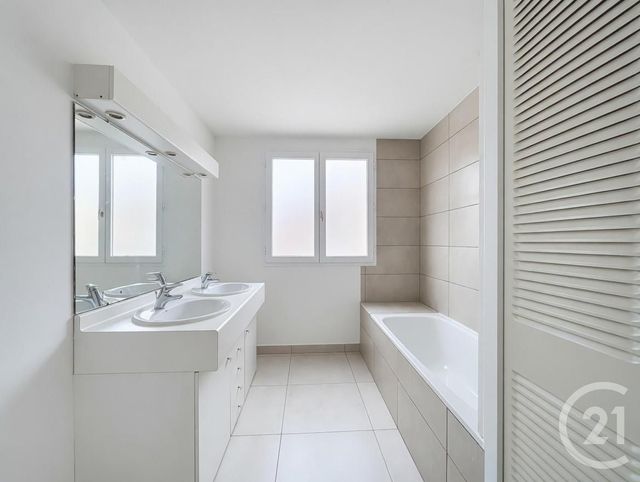 maison à vendre - 6 pièces - 131.0 m2 - RUNGIS - 94 - ILE-DE-FRANCE - Century 21 Eureka