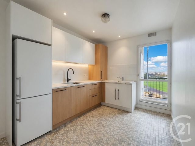 Appartement F2 à vendre - 2 pièces - 54.17 m2 - FRESNES - 94 - ILE-DE-FRANCE - Century 21 Eureka
