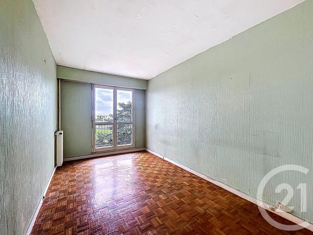 Appartement F2 à vendre - 2 pièces - 54.17 m2 - FRESNES - 94 - ILE-DE-FRANCE - Century 21 Eureka