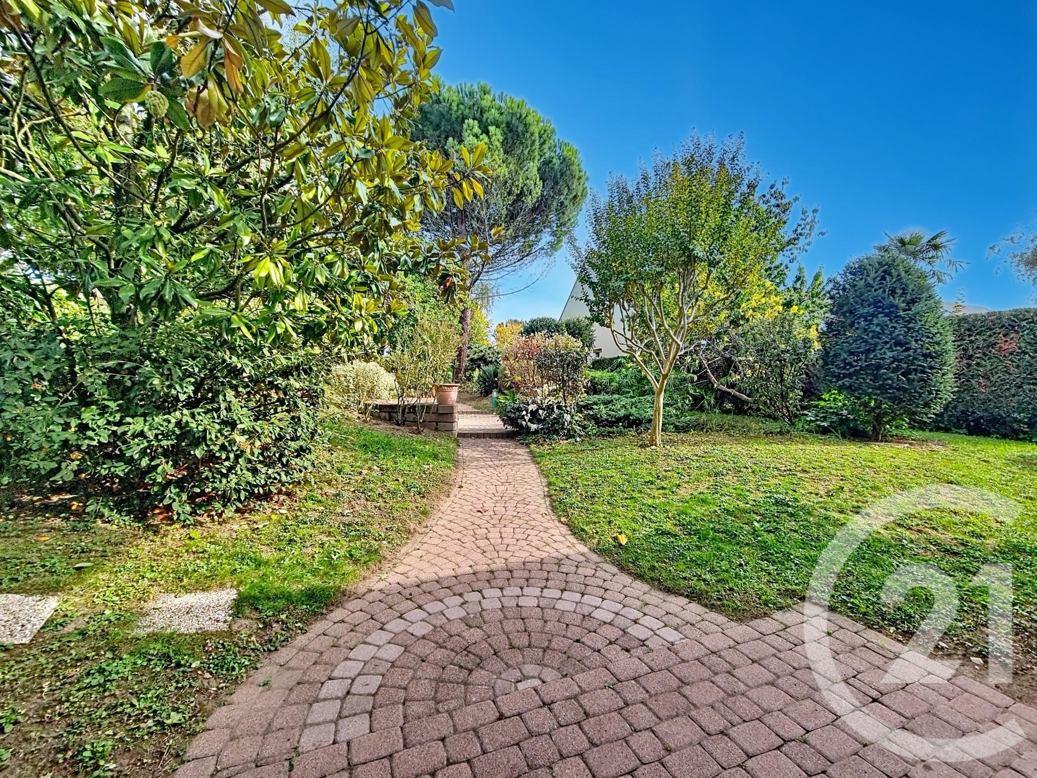 maison à vendre - 6 pièces - 109.14 m2 - RUNGIS - 94 - ILE-DE-FRANCE - Century 21 Eureka — 21