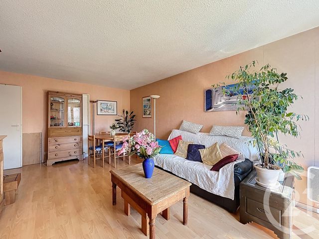 Appartement F3 à vendre - 3 pièces - 64.2 m2 - RUNGIS - 94 - ILE-DE-FRANCE - Century 21 Eureka