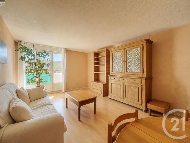 Appartement F3 à vendre - 3 pièces - 64.2 m2 - RUNGIS - 94 - ILE-DE-FRANCE - Century 21 Eureka