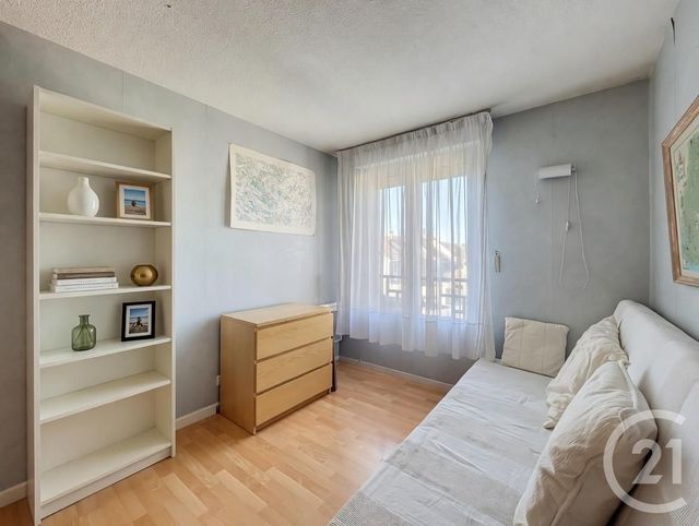 Appartement F3 à vendre - 3 pièces - 64.2 m2 - RUNGIS - 94 - ILE-DE-FRANCE - Century 21 Eureka