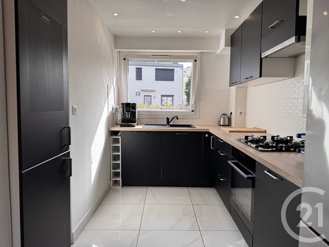 maison à vendre - 4 pièces - 65.67 m2 - FRESNES - 94 - ILE-DE-FRANCE - Century 21 Eureka