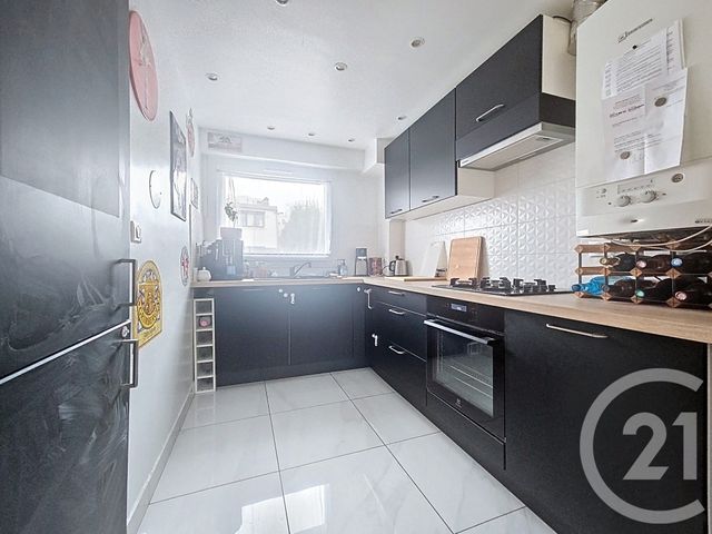 maison à vendre - 4 pièces - 65.67 m2 - FRESNES - 94 - ILE-DE-FRANCE - Century 21 Eureka