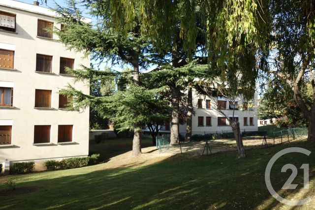 Appartement F4 à vendre - 4 pièces - 79.57 m2 - FRESNES - 94 - ILE-DE-FRANCE - Century 21 Eureka