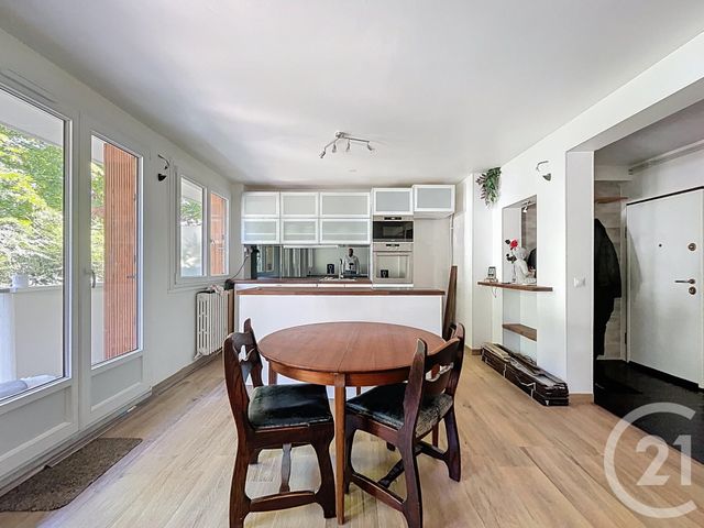 Appartement F4 à vendre - 4 pièces - 79.57 m2 - FRESNES - 94 - ILE-DE-FRANCE - Century 21 Eureka