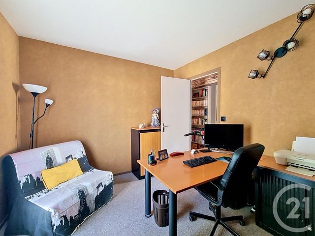 Appartement F4 à vendre - 4 pièces - 63.02 m2 - FRESNES - 94 - ILE-DE-FRANCE - Century 21 Eureka