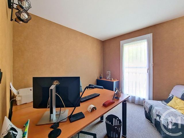 Appartement F4 à vendre - 4 pièces - 63.02 m2 - FRESNES - 94 - ILE-DE-FRANCE - Century 21 Eureka