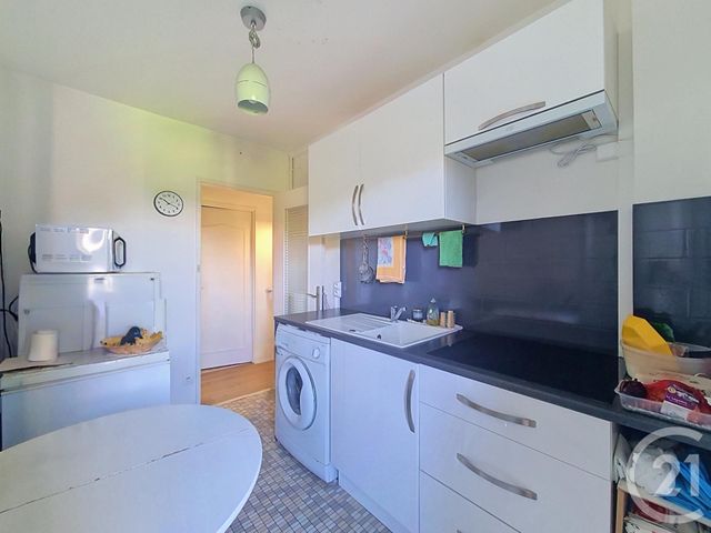 Appartement F2 à vendre - 2 pièces - 49.69 m2 - FRESNES - 94 - ILE-DE-FRANCE - Century 21 Eureka