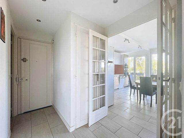 Appartement F5 à vendre - 5 pièces - 84.42 m2 - FRESNES - 94 - ILE-DE-FRANCE - Century 21 Eureka