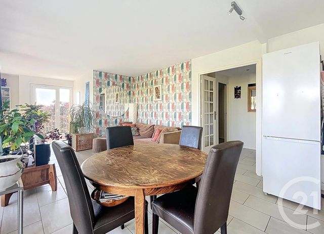 Appartement F5 à vendre - 5 pièces - 84.42 m2 - FRESNES - 94 - ILE-DE-FRANCE - Century 21 Eureka