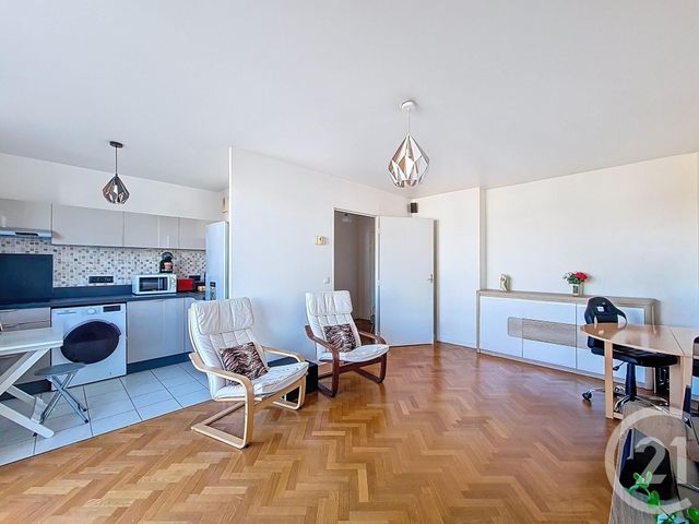 Appartement F2 à vendre - 2 pièces - 44.5 m2 - FRESNES - 94 - ILE-DE-FRANCE - Century 21 Eureka
