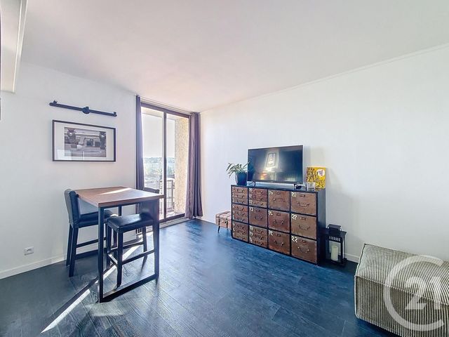 Appartement F3 à vendre - 3 pièces - 54.92 m2 - FRESNES - 94 - ILE-DE-FRANCE - Century 21 Eureka