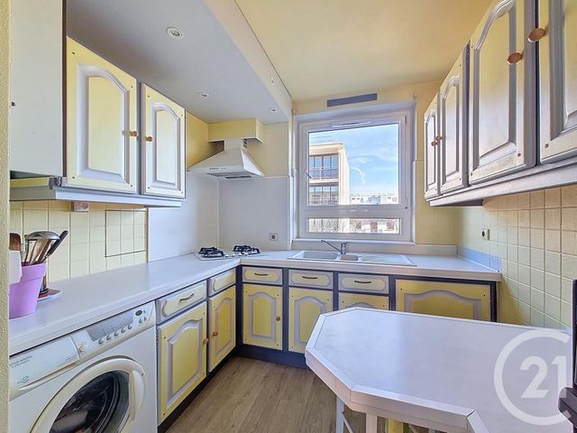 Appartement F4 à vendre - 4 pièces - 68.36 m2 - RUNGIS - 94 - ILE-DE-FRANCE - Century 21 Eureka