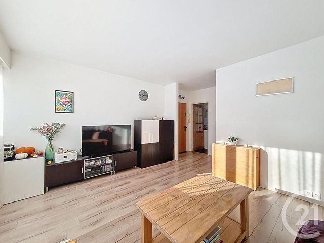 Afficher la photo en grand Appartement F4 à vendre - 4 pièces - 71.19 m2 - RUNGIS - 94 - ILE-DE-FRANCE - Century 21 Eureka