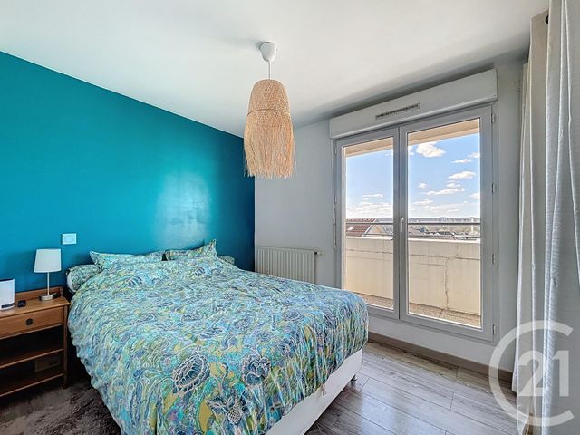 Appartement F4 à vendre - 4 pièces - 74.61 m2 - FRESNES - 94 - ILE-DE-FRANCE - Century 21 Eureka