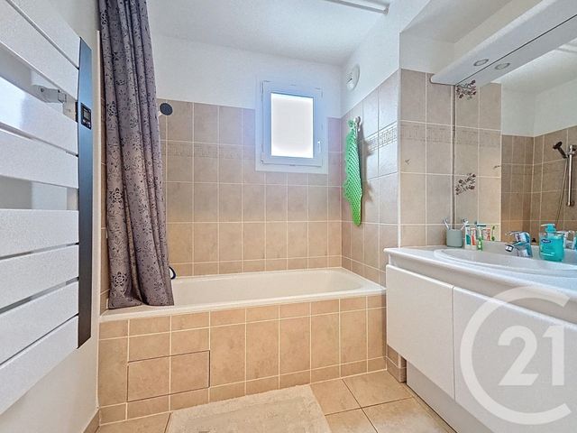 Appartement F3 à vendre - 3 pièces - 64.92 m2 - RUNGIS - 94 - ILE-DE-FRANCE - Century 21 Eureka