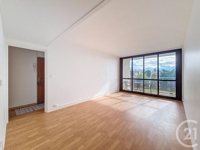 Afficher la photo en grand Appartement F3 à vendre - 3 pièces - 54.37 m2 - RUNGIS - 94 - ILE-DE-FRANCE - Century 21 Eureka