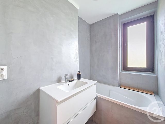 Afficher la photo en grand Appartement F3 à vendre - 3 pièces - 54.37 m2 - RUNGIS - 94 - ILE-DE-FRANCE - Century 21 Eureka