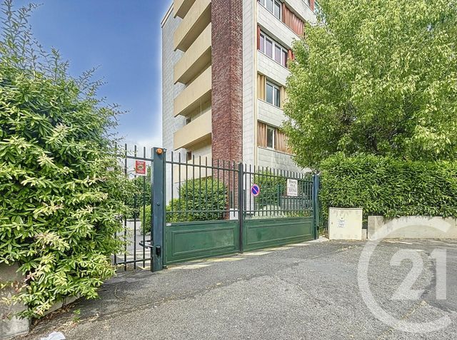 Afficher la photo en grand Appartement F2 à vendre - 2 pièces - 60.78 m2 - FRESNES - 94 - ILE-DE-FRANCE - Century 21 Eureka