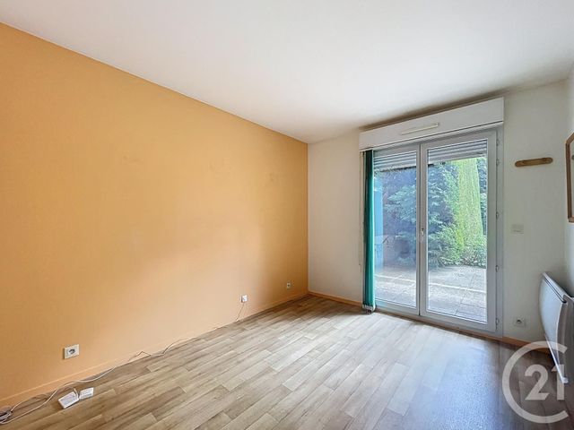 Appartement F4 à vendre - 4 pièces - 74.52 m2 - FRESNES - 94 - ILE-DE-FRANCE - Century 21 Eureka