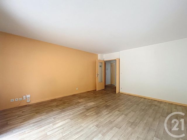 Appartement F4 à vendre - 4 pièces - 74.52 m2 - FRESNES - 94 - ILE-DE-FRANCE - Century 21 Eureka