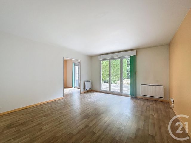 Appartement F4 à vendre - 4 pièces - 74.52 m2 - FRESNES - 94 - ILE-DE-FRANCE - Century 21 Eureka