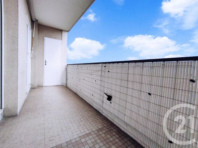 Appartement F3 à louer - 3 pièces - 61.48 m2 - FRESNES - 94 - ILE-DE-FRANCE - Century 21 Eureka