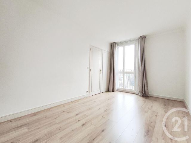 Appartement F2 à louer - 2 pièces - 46.75 m2 - FRESNES - 94 - ILE-DE-FRANCE - Century 21 Eureka