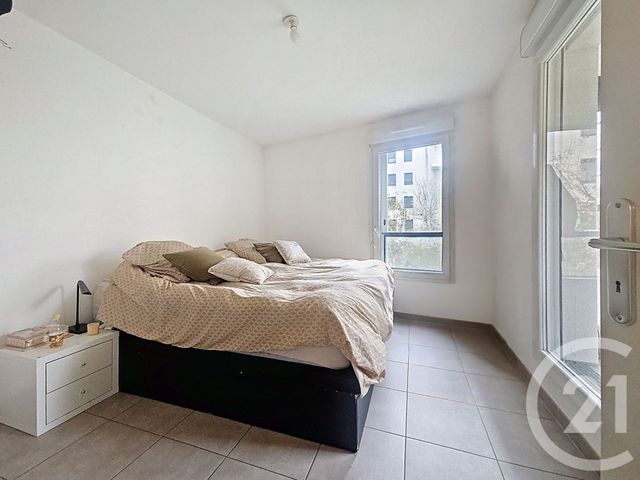 Appartement F2 à vendre - 2 pièces - 41.53 m2 - FRESNES - 94 - ILE-DE-FRANCE - Century 21 Eureka