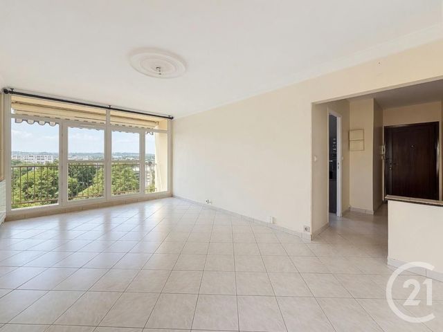 Appartement F3 à vendre - 3 pièces - 72.5 m2 - FRESNES - 94 - ILE-DE-FRANCE - Century 21 Eureka