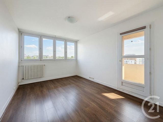 Appartement F3 à vendre - 3 pièces - 72.5 m2 - FRESNES - 94 - ILE-DE-FRANCE - Century 21 Eureka
