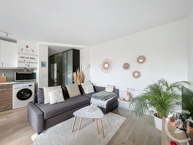 Appartement F2 à vendre - 2 pièces - 42.0 m2 - RUNGIS - 94 - ILE-DE-FRANCE - Century 21 Eureka