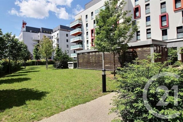 Appartement F3 à louer - 3 pièces - 62.27 m2 - FRESNES - 94 - ILE-DE-FRANCE - Century 21 Eureka