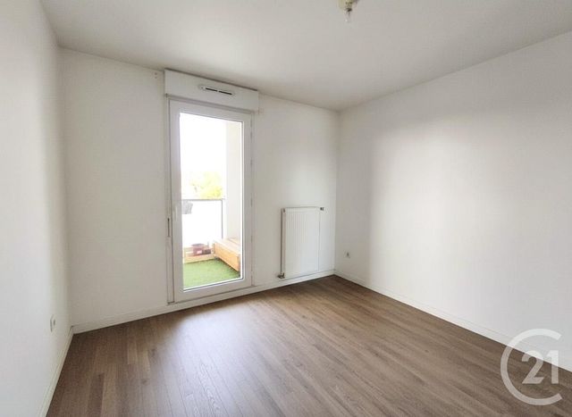 Appartement F3 à louer - 3 pièces - 62.27 m2 - FRESNES - 94 - ILE-DE-FRANCE - Century 21 Eureka