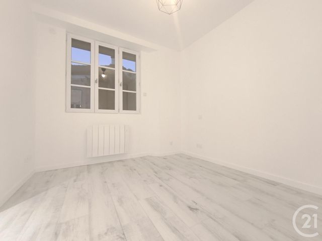 Appartement F2 à louer - 2 pièces - 33.76 m2 - WISSOUS - 91 - ILE-DE-FRANCE - Century 21 Eureka