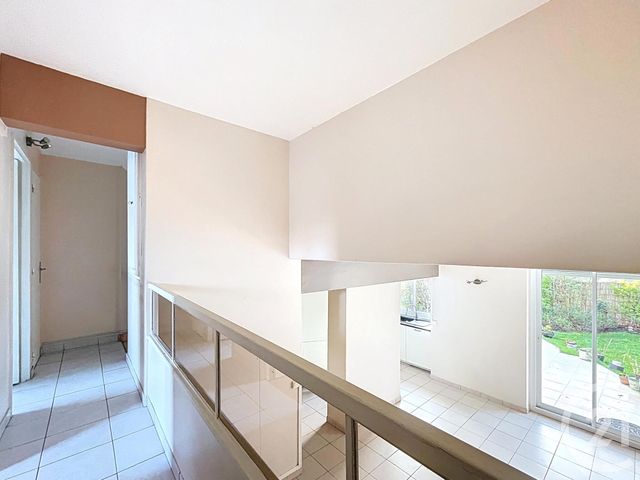 Appartement F3 bis à vendre - 3 pièces - 64.8 m2 - FRESNES - 94 - ILE-DE-FRANCE - Century 21 Eureka