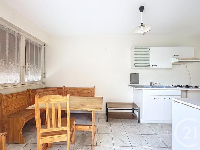 Appartement F2 à vendre - 2 pièces - 60.78 m2 - FRESNES - 94 - ILE-DE-FRANCE - Century 21 Eureka