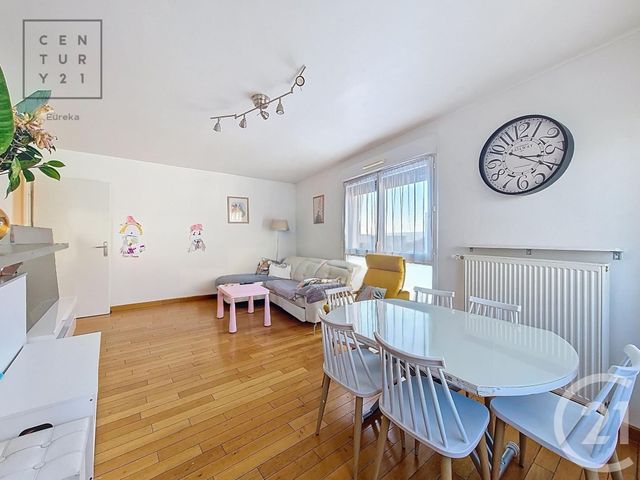 Appartement F4 à vendre - 4 pièces - 79.21 m2 - FRESNES - 94 - ILE-DE-FRANCE - Century 21 Eureka