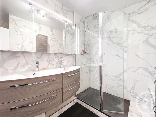 Appartement F4 à vendre - 4 pièces - 79.57 m2 - FRESNES - 94 - ILE-DE-FRANCE - Century 21 Eureka